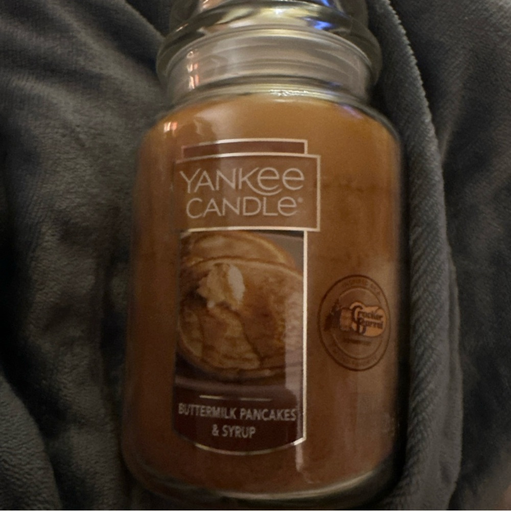 Yankee Candle Buttermilk Pancakes & Syrup - Cracker Barrel edition